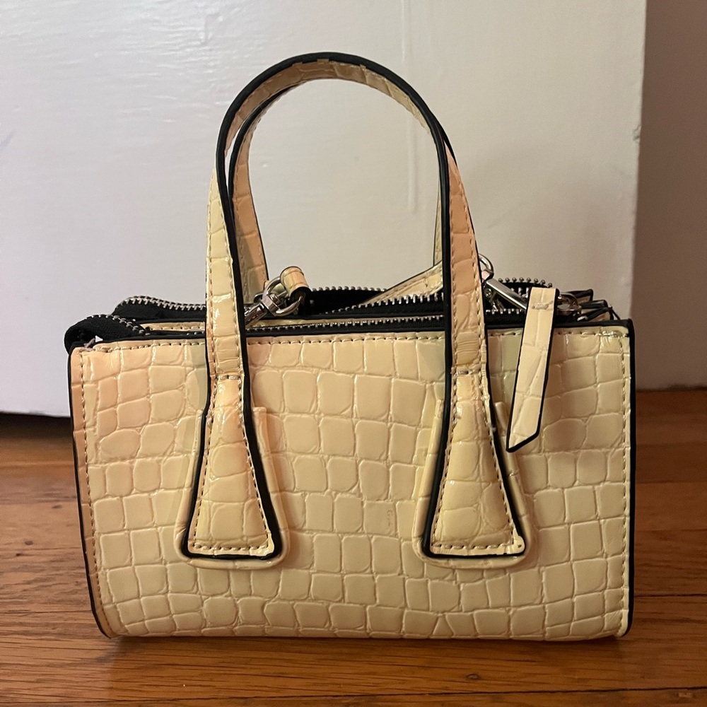 Never- Used Zara Cream Mini Croc-Embossed Bag